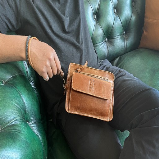 ACCESSORIES-mens-wrist-bag